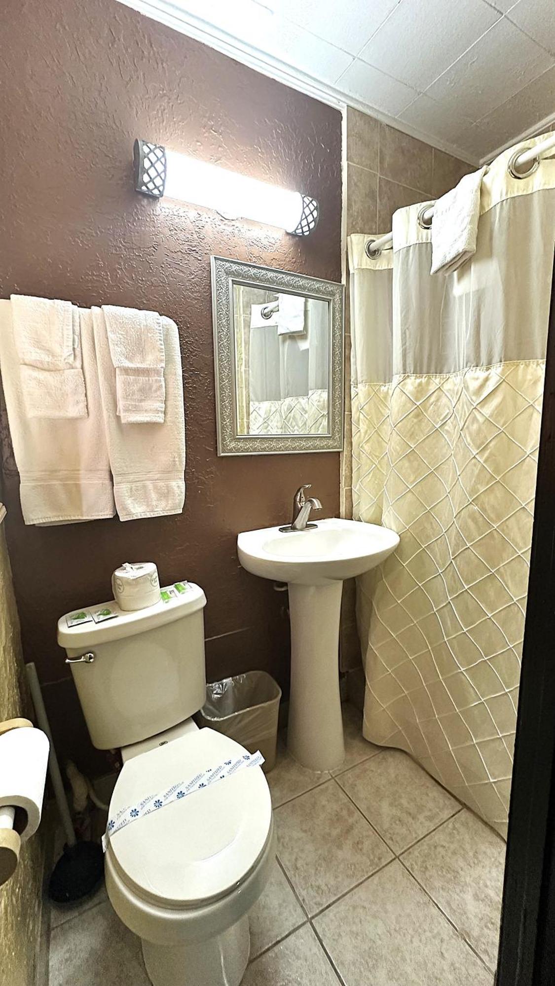 Relax Inn Vinita Екстериор снимка
